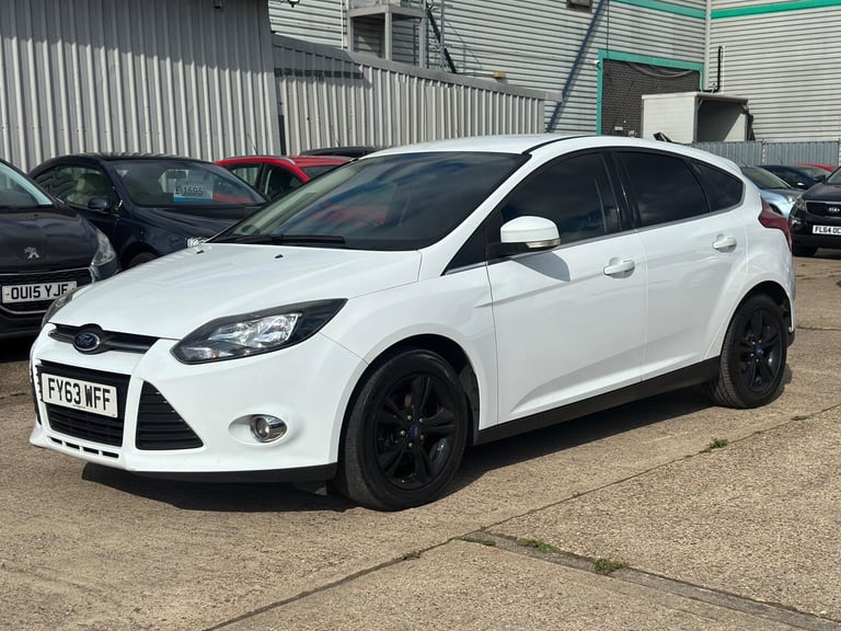  Ford Focus 1.0T EcoBoost Zetec Euro 5 (s/s) 5dr Petrol Manual