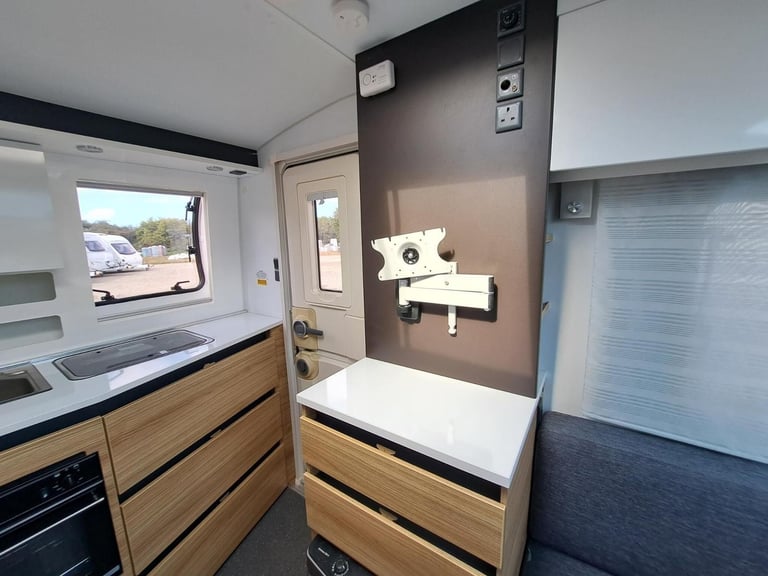 2022 Adria Action 361 LT