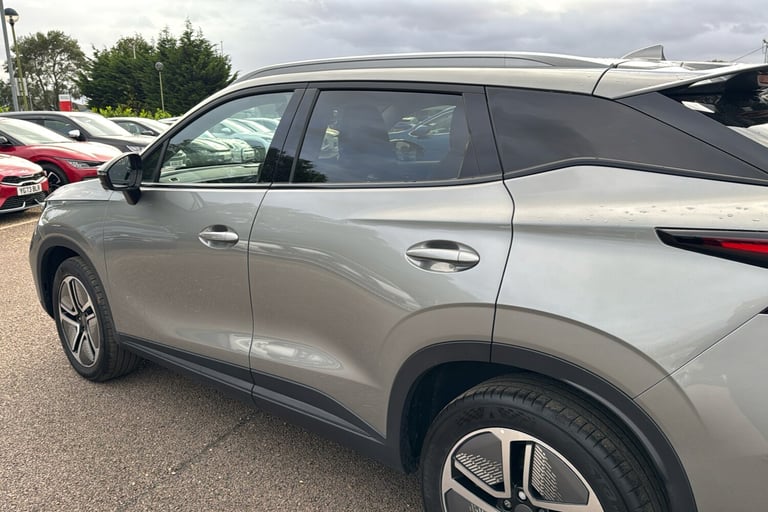  Omoda Omoda E5 61.05kwh Comfort Suv 5dr Electric Auto 204 Ps Electric