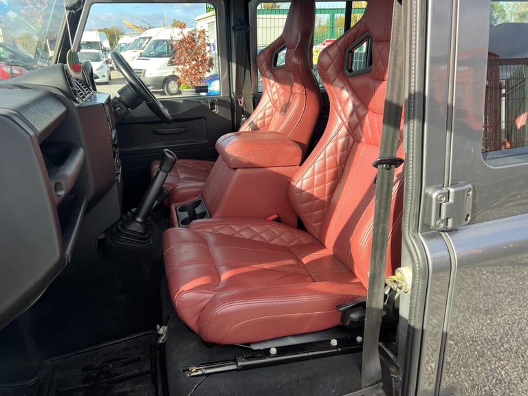 2007 Land Rover Defender XS Station Wagon TDCi ESTATE Diesel Manual