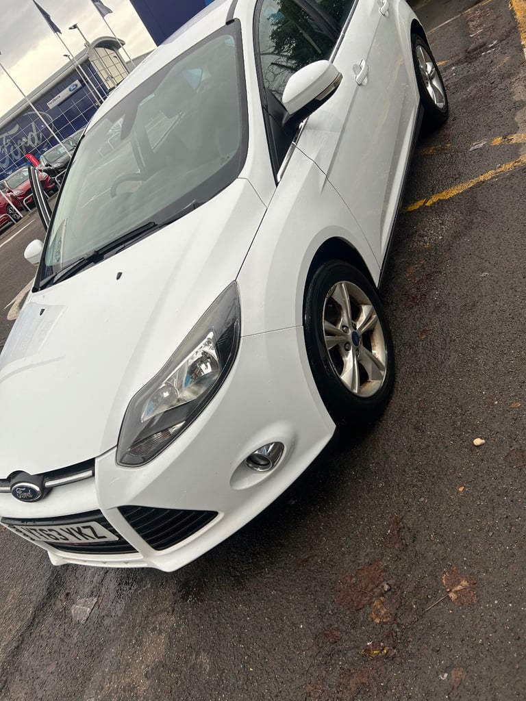 Ford, FOCUS, Hatchback, 2013, Manual, 998 (cc), 5 doors