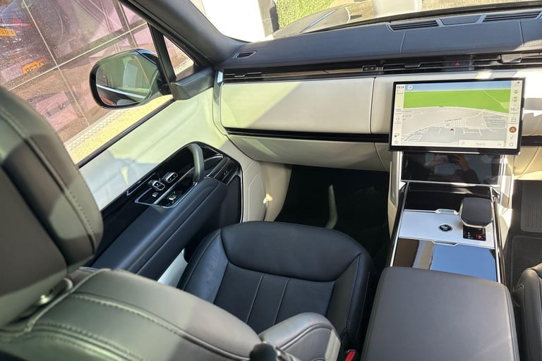 2025 Land Rover Range Rover 3.0 P400 HSE 4dr Auto ESTATE PETROL Automatic