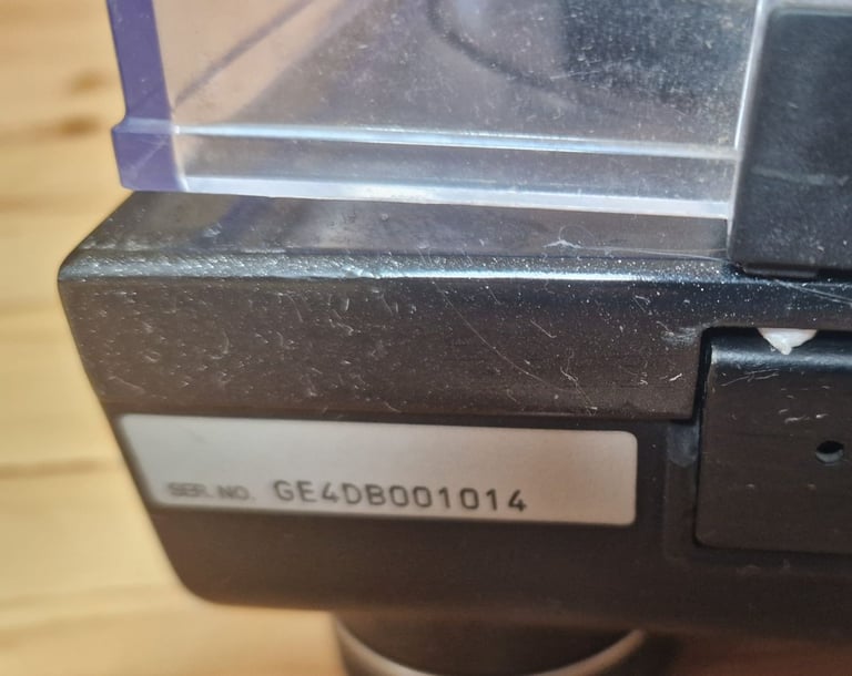 Technics SL-1210 M5G PAIR with lids & original boxes VERY RARE