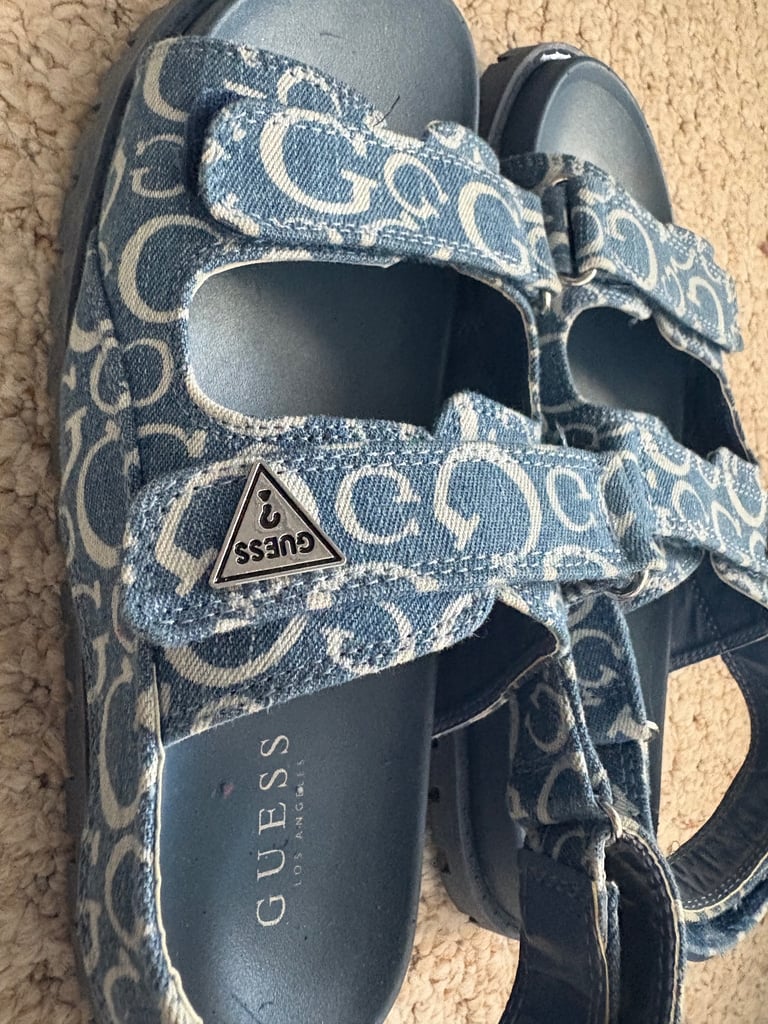 guess sandals 