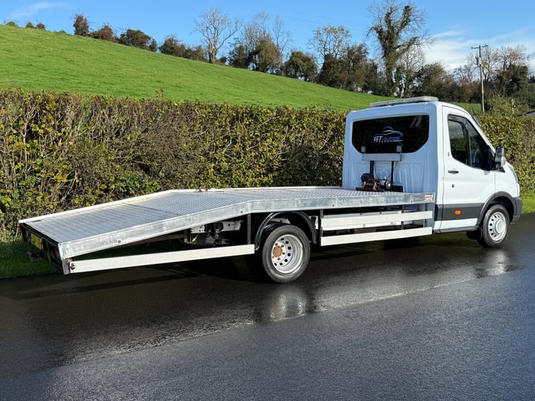 2014 ford transit recovery truck
