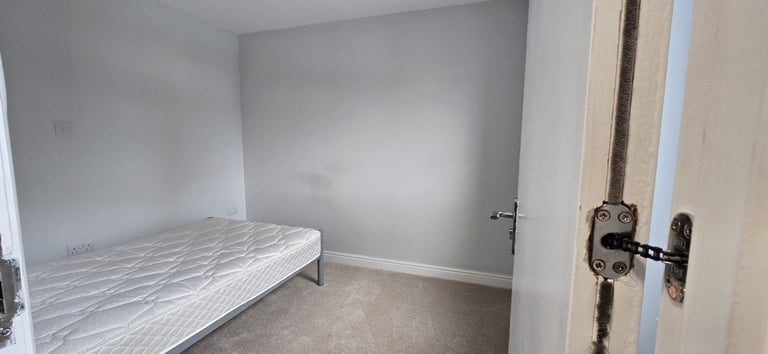 1 Bed Flat – Newly Refurbished | £1,600 PCM (Bills Included, Excluding Council Tax)
