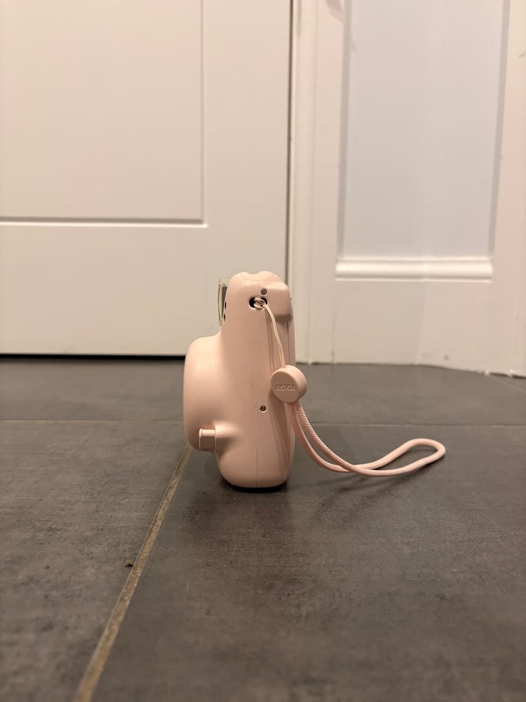 Instax mini 11 polaroid camera 