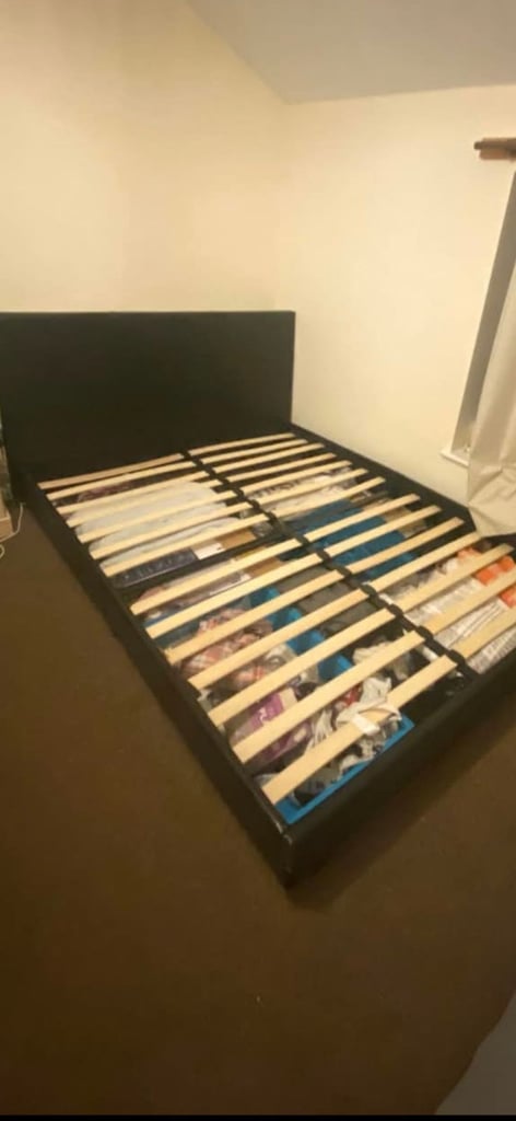 image for King-size bed 
