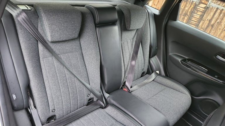 2021 (21) Honda Jazz 1.5h i-MMD SR. Fantastic Economy, Amazing Condition