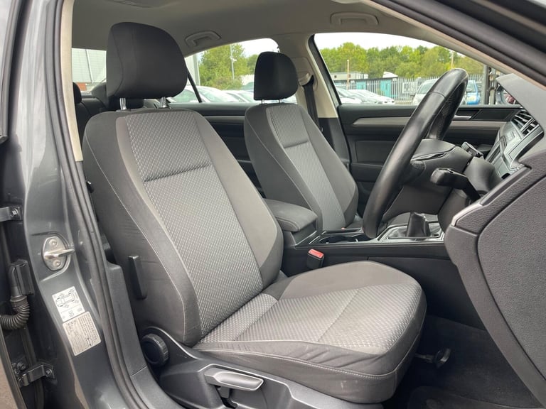 2015 Volkswagen Passat 1.6 TDI BlueMotion Tech S Euro 6 (s/s) 4dr SALOON Diesel Manual