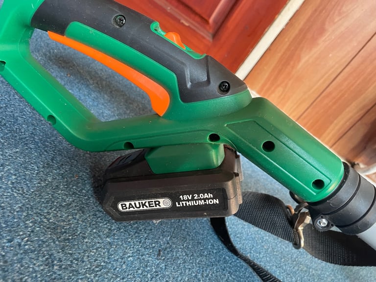Hedge trimmers Delivery Available 