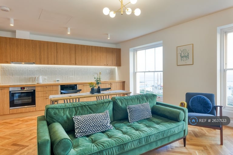 2 bedroom flat in St Augsutines Road, Ramsgate, CT11 (2 bed) (#2637133)