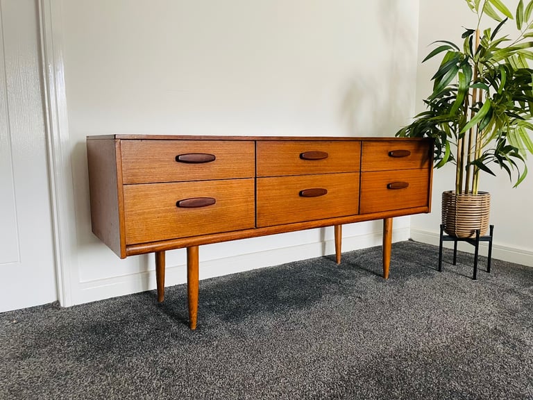 Teak Austinsuite sideboard 70s 