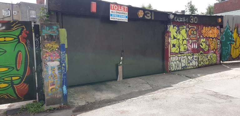 Montpelier Bristol BS6 5PX Lock Up Storage Workshop Industrial Unit Studio Toilet approx 600sqft