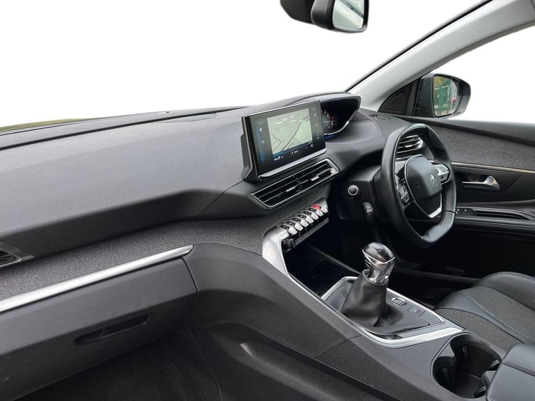  Peugeot 5008 SUV 1.2 Puretech Allure Premium  Plus Suv 5dr Petrol Manual Euro