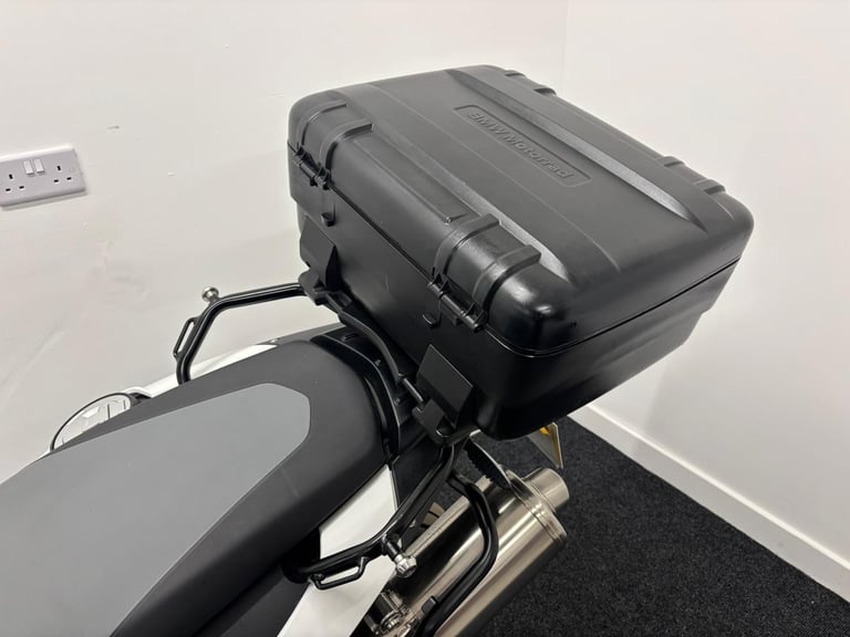 BMW F800GS  ** LOW MILES - HEATED GRIPS - LONG MOT ** 