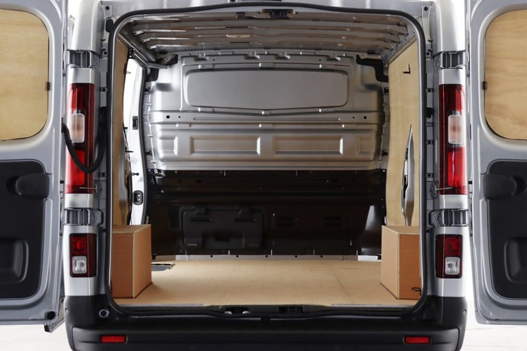 2025 Renault Trafic LL30 Blue dCi 130 Advance [Safety] Panel Van Diesel Manual