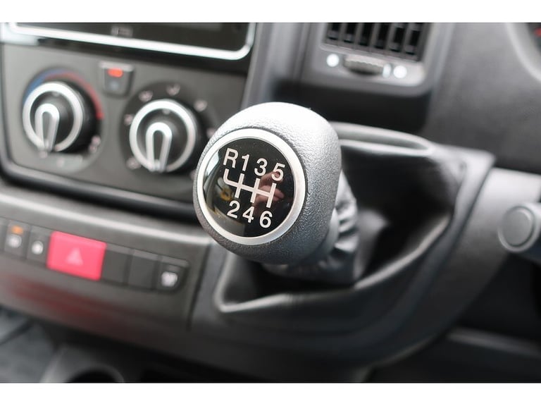 2024 Peugeot Boxer 2.2 BlueHDi 335 L3 H2 Professional Premium + Wheelchair Accessible Minibus  Mi...