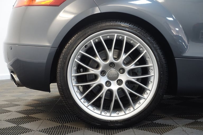 2007 Audi TT 3.2 TFSI V6 Roadster 2dr Petrol S Tronic quattro Euro 4 (250 ps) Convertible Petrol ...