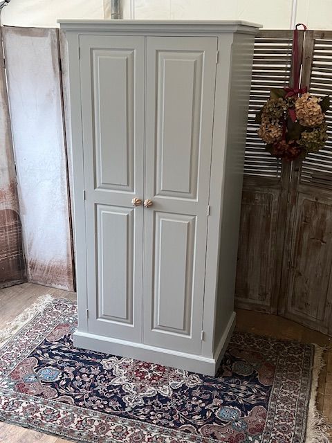 Gorgeous solid pine single wardrobe – local delivery