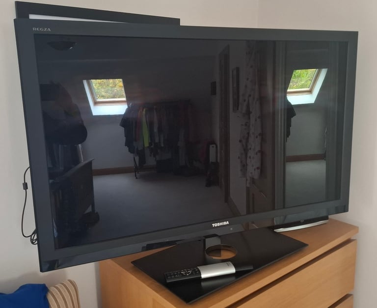 SOLD..... Toshiba 42WL863B 42 Inch Internet 3D LED TV