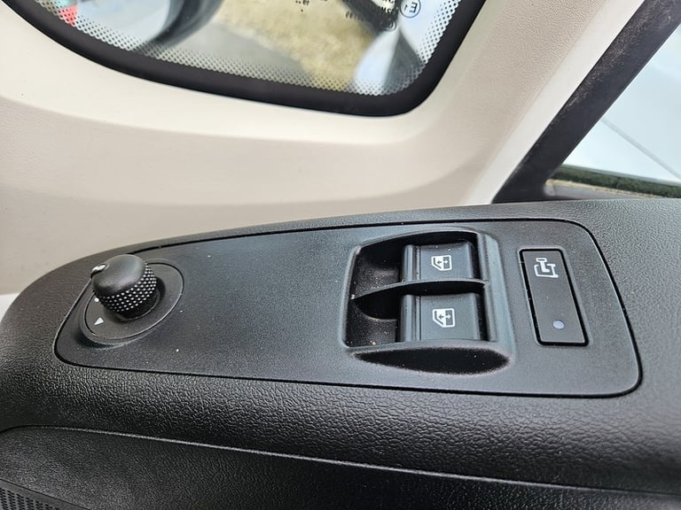 2021 Peugeot Boxer BlueHDi 335 Professional  L3 H2 Euro 6 140ps Panel Van Diesel Manual