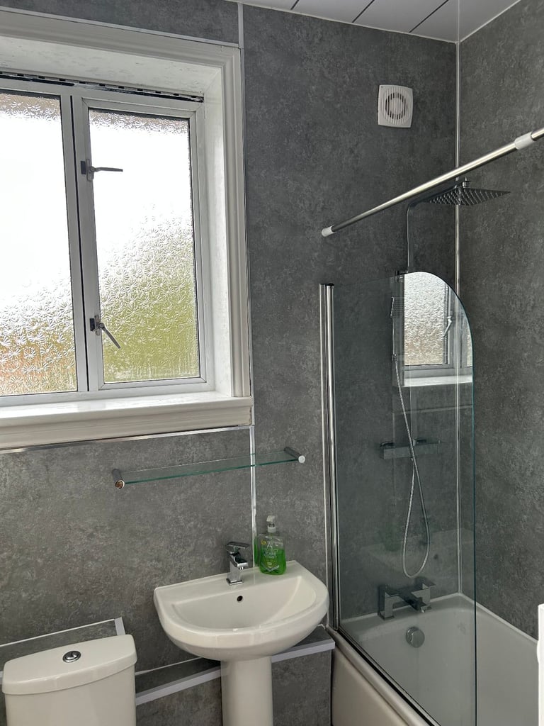 Double Bright Room near City Center