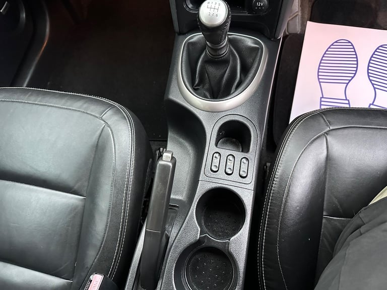 2011 Nissan Qashqai 1.5 dCi Tekna 2WD Euro 5 5dr HATCHBACK Diesel Manual