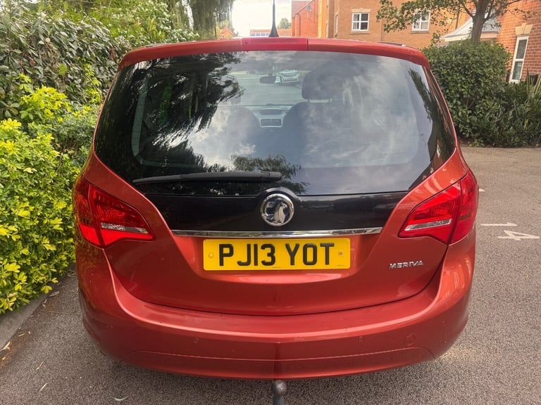2013 Vauxhall Meriva 1.4i 16V SE 5dr MPV Petrol Manual