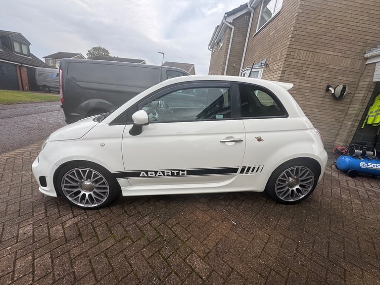 Abarth, 500, Hatchback, 2014, Manual, 1368 (cc), 3 doors