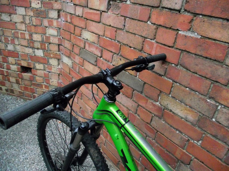 KONA BLAST 27.5 MOUNTAIN BIKE FOR SALE.CLEAN CONDITION.(FULLY SERVICED)