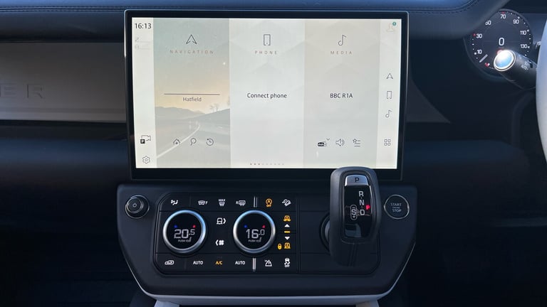 2026 Land Rover Defender 3.0 D350 X-Dynamic SE 110 (7 Seater) Diesel