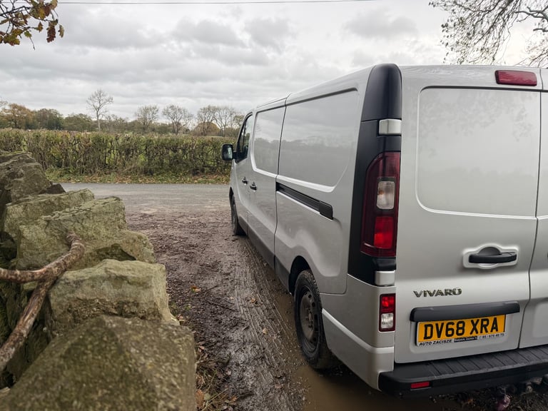 Vauxhall, VIVARO, LWB Panel Van, 2018, Manual, 1598 (cc)