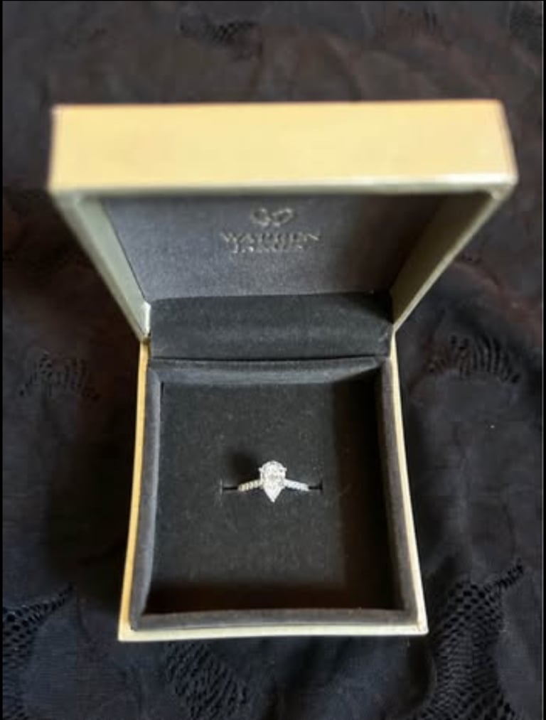 FOR SALE: White Gold Lab-Grown Diamond Ring – RRP £2,199 – Brand New