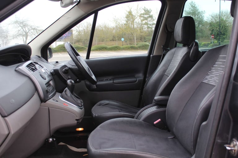 2007 Renault Scenic 2.0 VVT Dynamique S 5dr Auto MPV PETROL Automatic