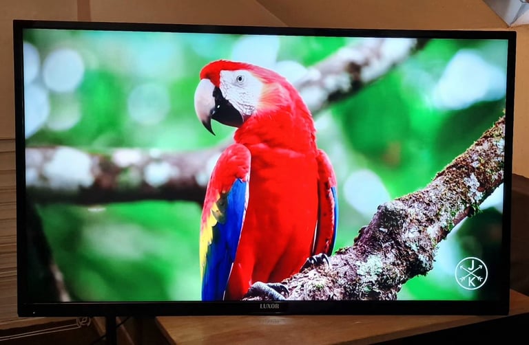 Smart TV 50 inch GOOD WORKING NO STAND