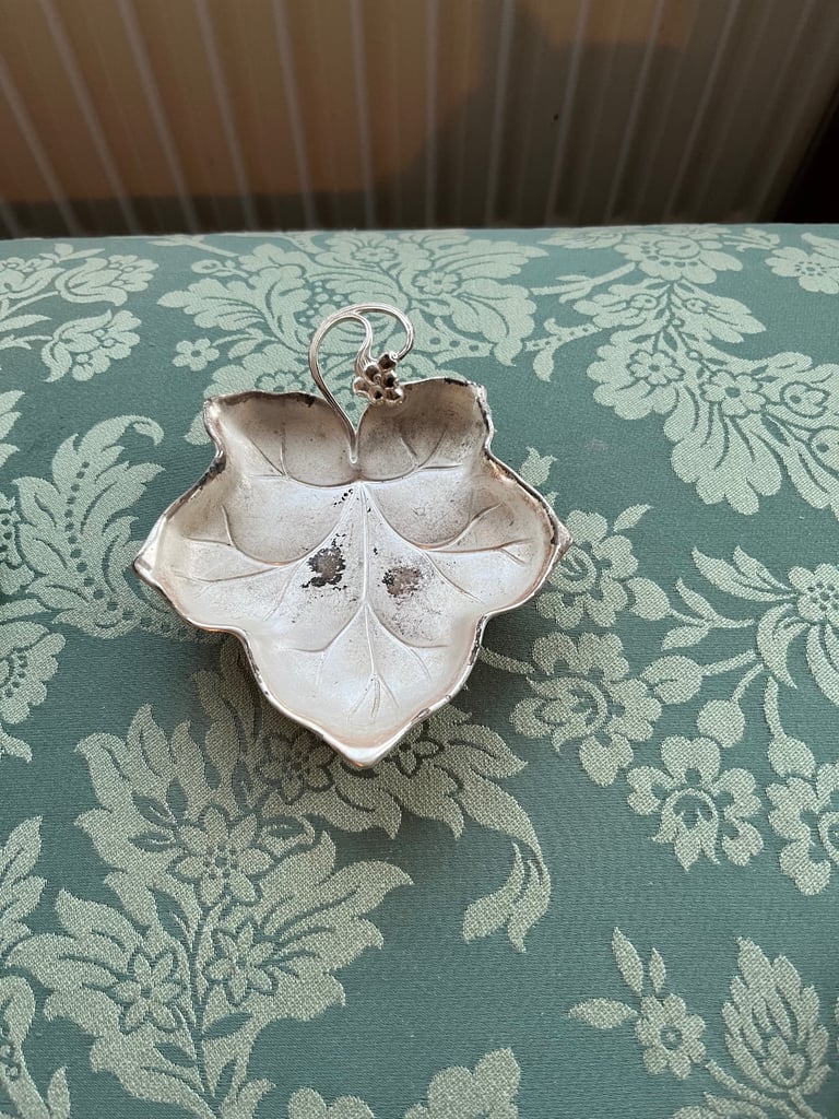 image for Silver metal leaf dish
