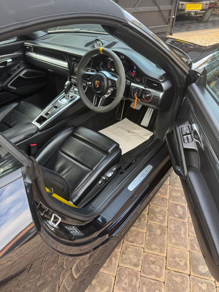 2013 Porsche 911 3.8T 991 Turbo Coupe 2dr Petrol PDK 4WD Euro 5 (500 ps) Coupe Petrol Automatic