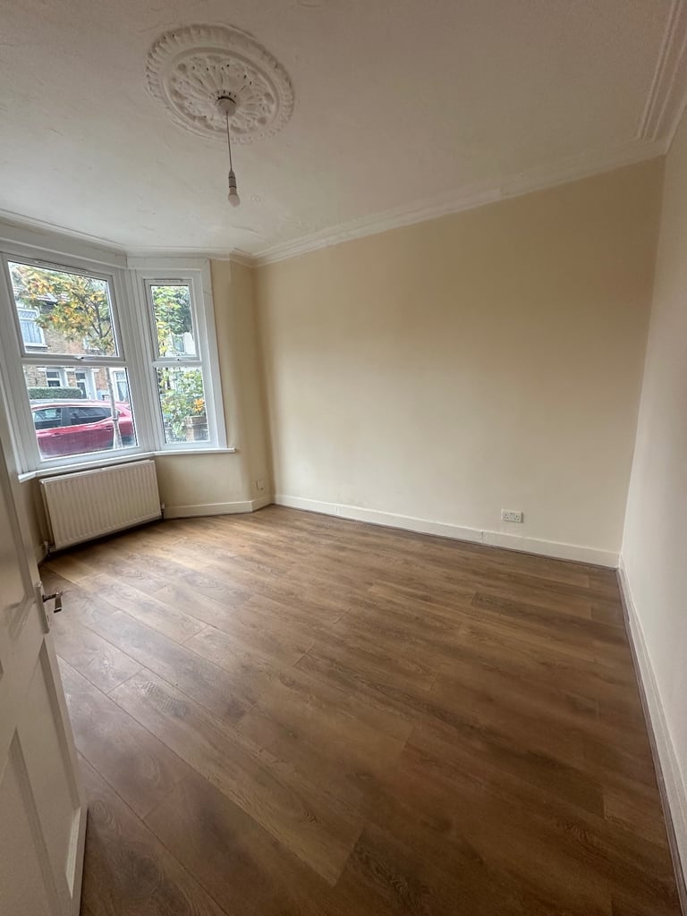 4 Bed House in Plaistow E13 9BS