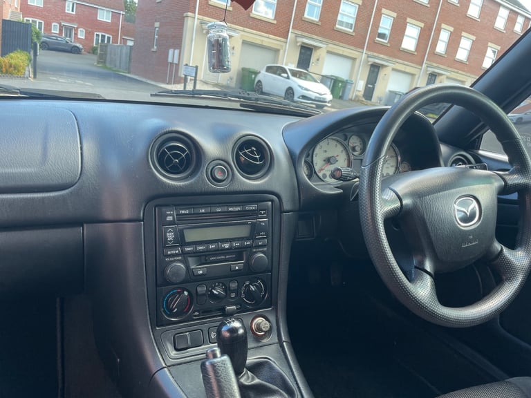 Mazda, MX-5, Convertible, 2002, Manual, 1597 (cc), 2 doors