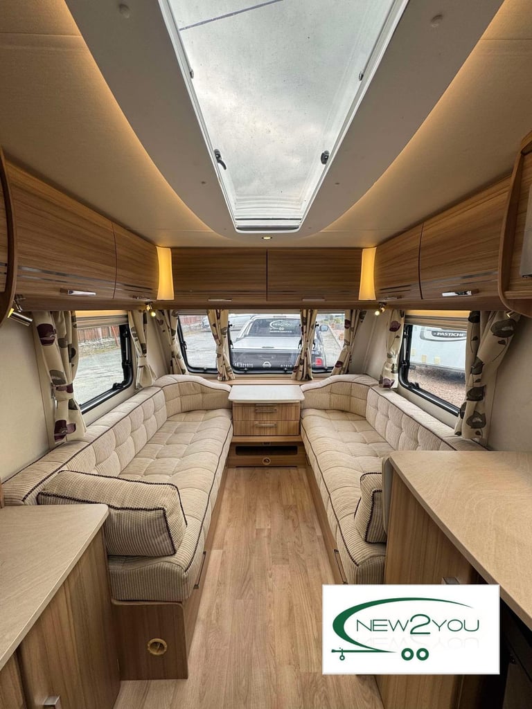 2015 Lunar ULTIMA 470 2 Berth Caravan - STOCK E110