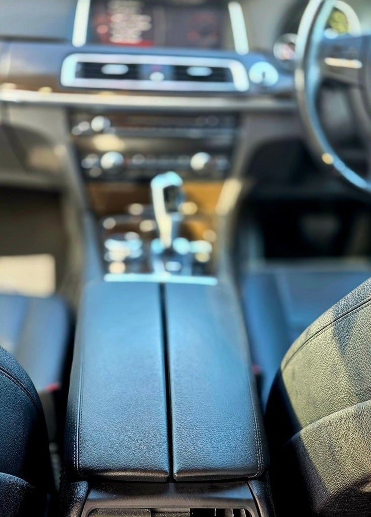 2014 14 BMW 7 SERIES 3.0 730D SE SALOON 4DR DIESEL AUTO EURO 5 (S/S) (258 PS) DI