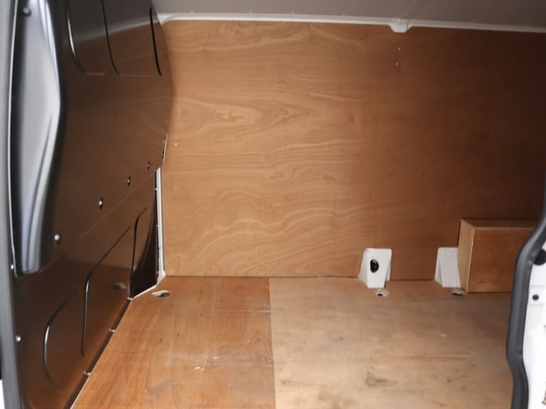 2021 Volkswagen Transporter e 110 37.3kWh Panel Van 5dr Electric Auto LWB (110 ps) PANEL VAN ELEC...