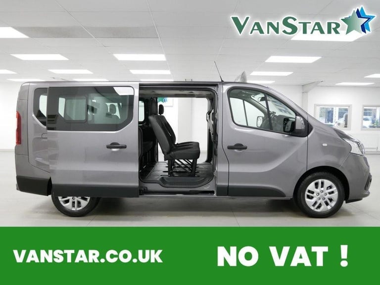 2017 RENAULT TRAFIC 2.9T 1.6 DCI 125 BHP LL LONG SPORT NAV 9 SEATER ( NO VAT ! )