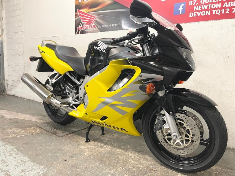 HONDA CBR600FY 2000 W REG JUST 24403 MILES A REALLY LOVELY EXAMPLE