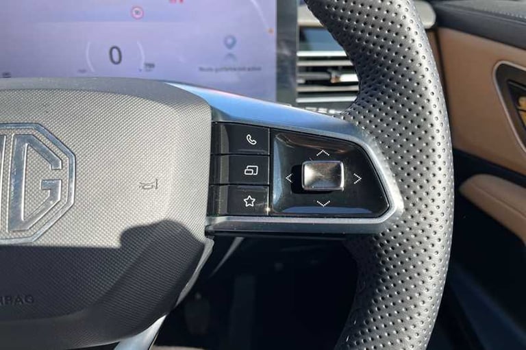 2024 MG MG HS 1.5 T-GDI Trophy 5dr ESTATE PETROL Manual