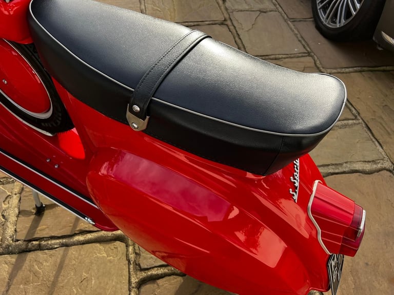 1967 VESPA SS90