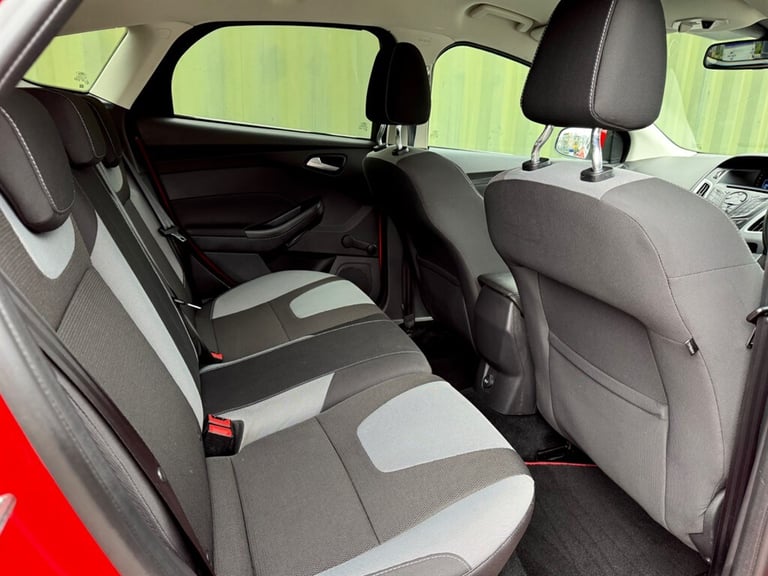 2013 Ford Focus 1.0T EcoBoost Zetec S Hatchback 5dr Petrol Manual Euro 5 (s/s) (125 ps) Hatchback...
