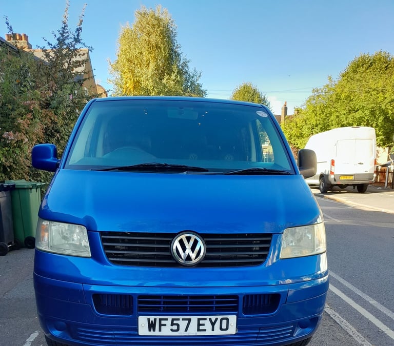 Volkswagen Transporter T5 camper 11 month mot 
