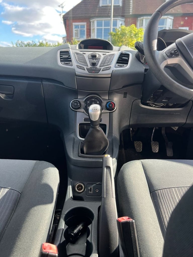 2009 Ford Fiesta 1.4 Style + Hatchback 3dr Petrol Manual (133 g/km, 94 bhp) Hatchback Petrol Manual